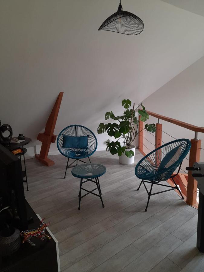 Chambre Dans Un Ecrin De Verdure Angrie Exteriér fotografie