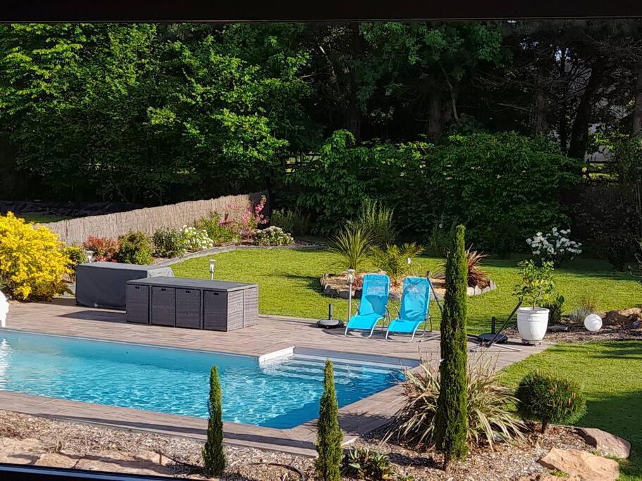 Chambre Dans Un Ecrin De Verdure Angrie Exteriér fotografie