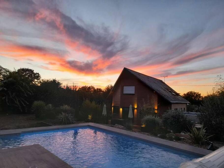 Chambre Dans Un Ecrin De Verdure Angrie Exteriér fotografie